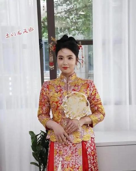 新郎的妹妹穿什么参加婚礼