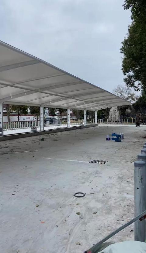 车棚雨棚遮阳棚安装
