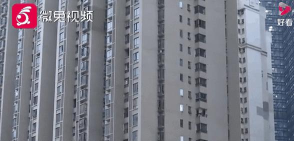 房租未到期房东把门锁更换