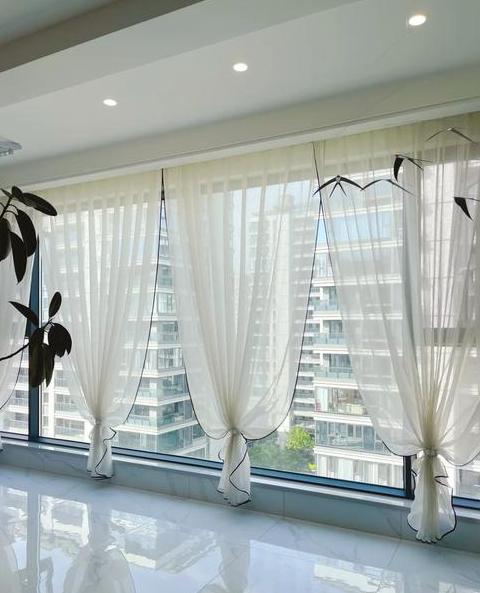 窗帘带纱用几根杆