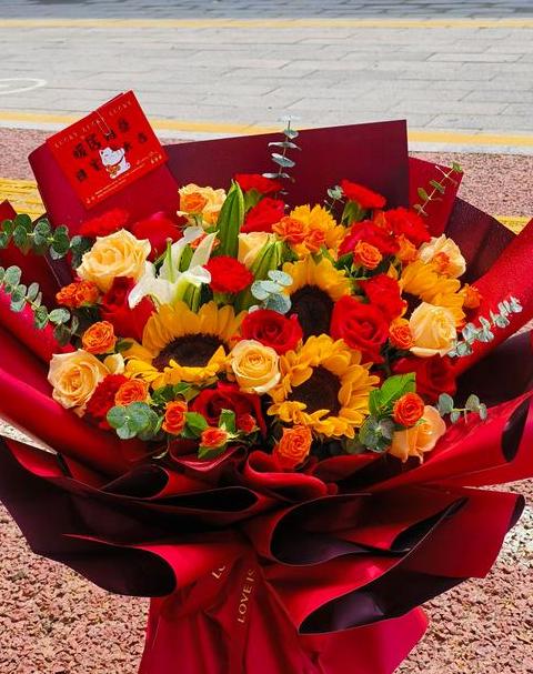 客户乔迁送什么花好