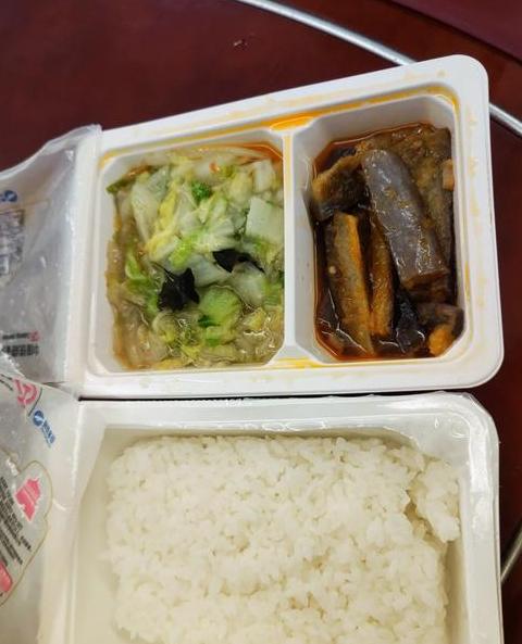 高铁上餐车可以坐吗